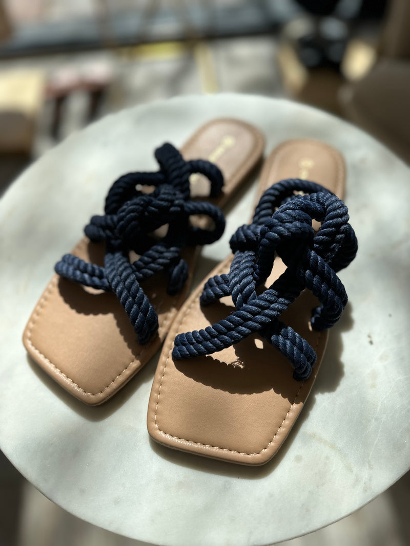 Sandales plates en corde bleu